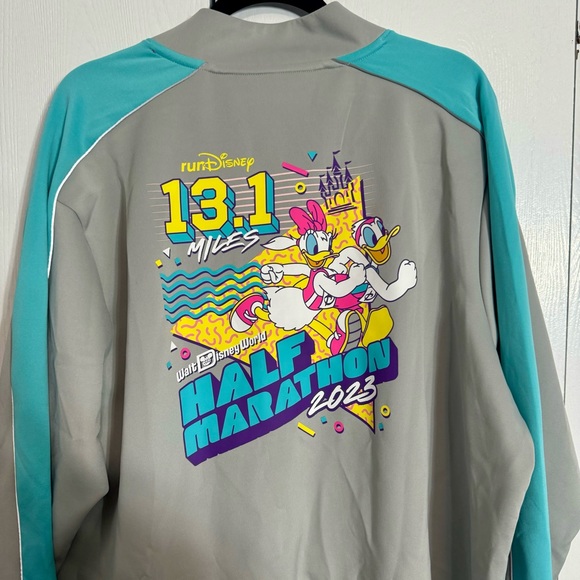 NWT. Disney RunDisney jacket. Size: XL, 3XL - Picture 8 of 16